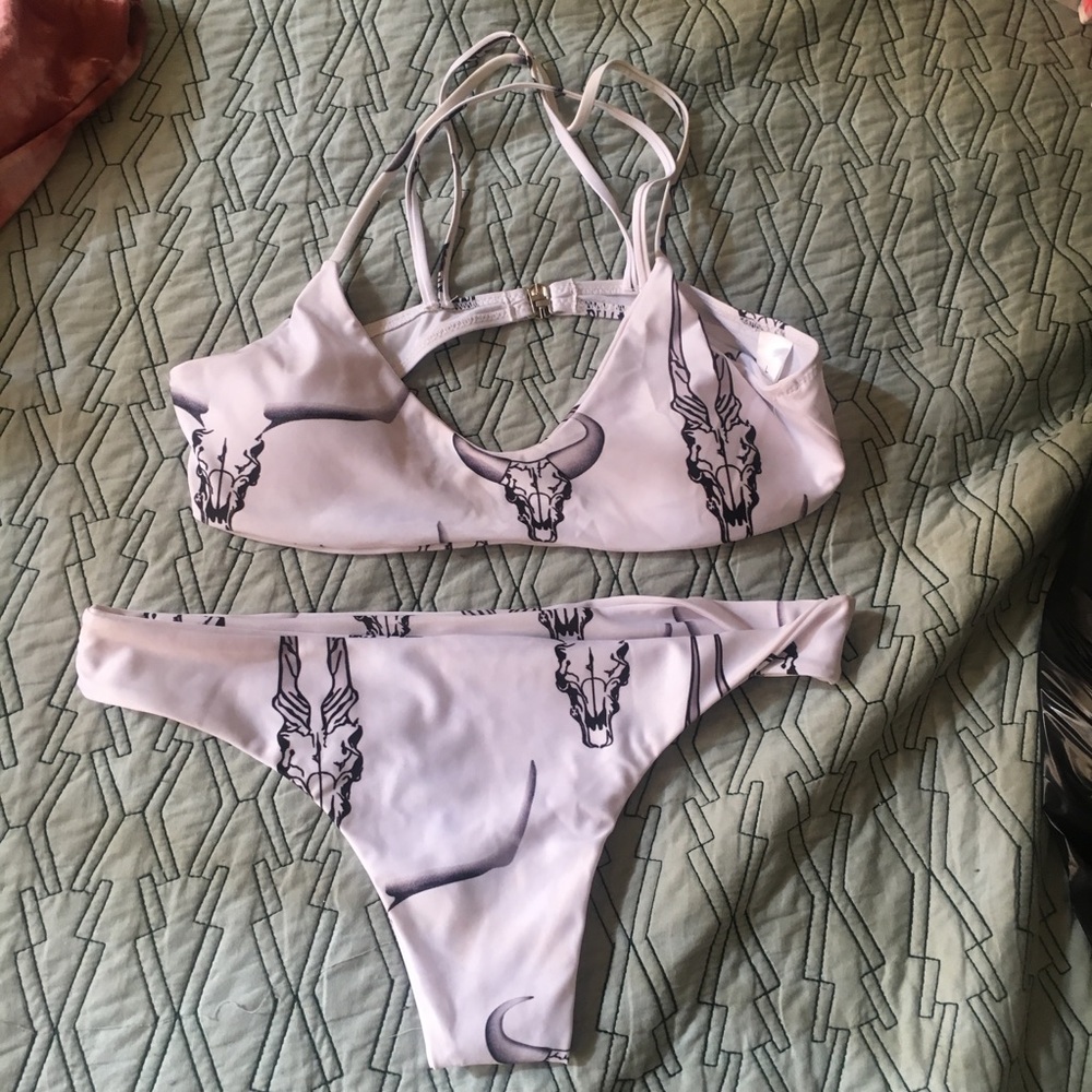 White desert skull thong bikini